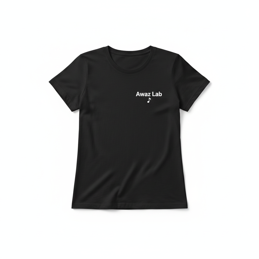 Svart Awaz Lab dam t-shirt med musiklogotyp på vit bakgrund
